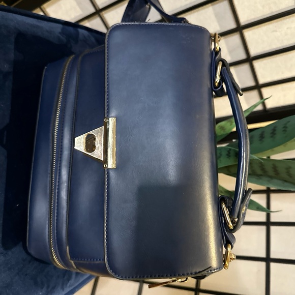 Marie Claire blue Paris Purse - Picture 7 of 8